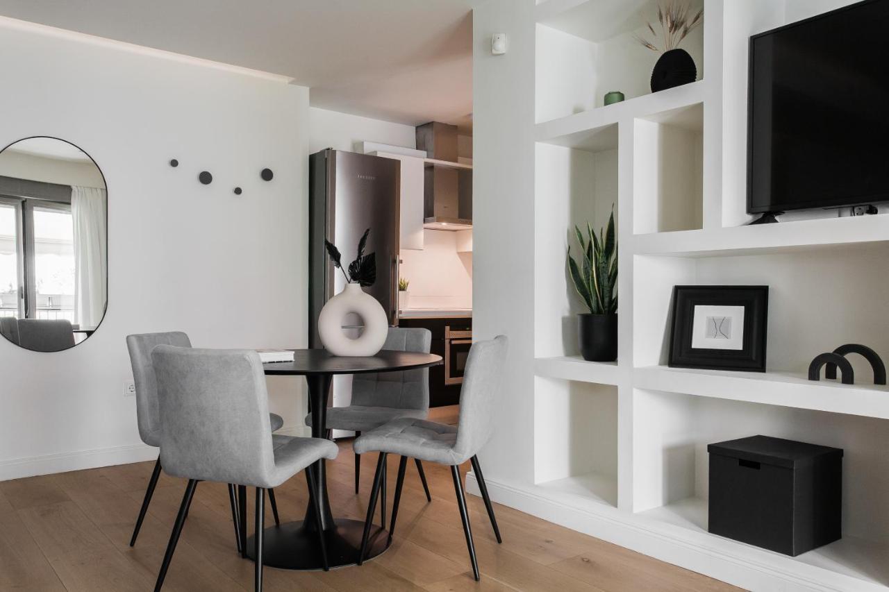 Striking Apartments In Kolonaki By Upstreet Athens Exterior photo